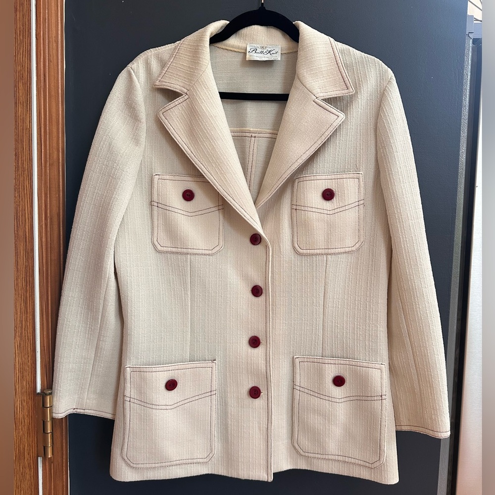 1970's Butte Knit Ivory Jacket/Blaser Burgundy Buttons and Stitching 4 Pockets